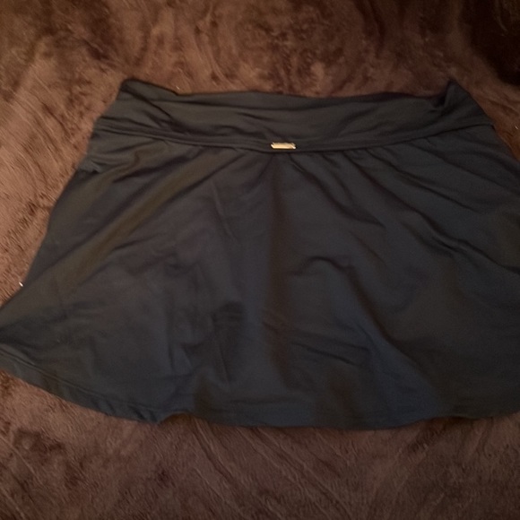Anne Cole swim skirt - Picture 3 of 5